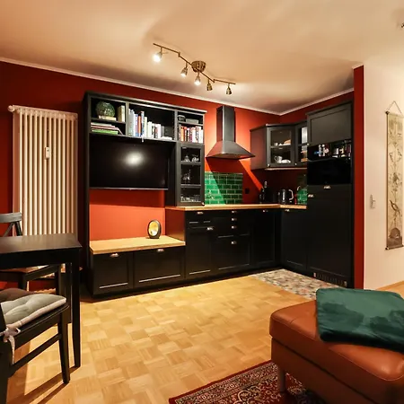 Altstadt Apartment *